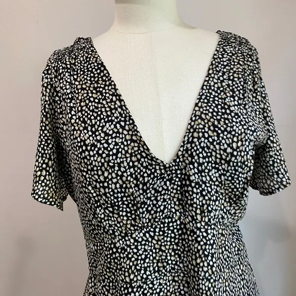 Abercrombie &‎ Fitch Black White Spotted Flutter Sleeve Mini Dress Sz Large - Image 5