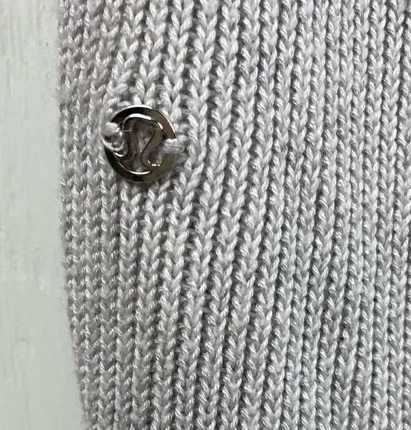 Lululemon Cabin Yogi Long Sleeve Knit Sweater Heathered Light Grey Size Small - Image 10
