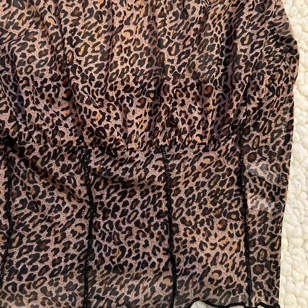 SHEIN FRILL trim crinkle leopard cami top - Image 4