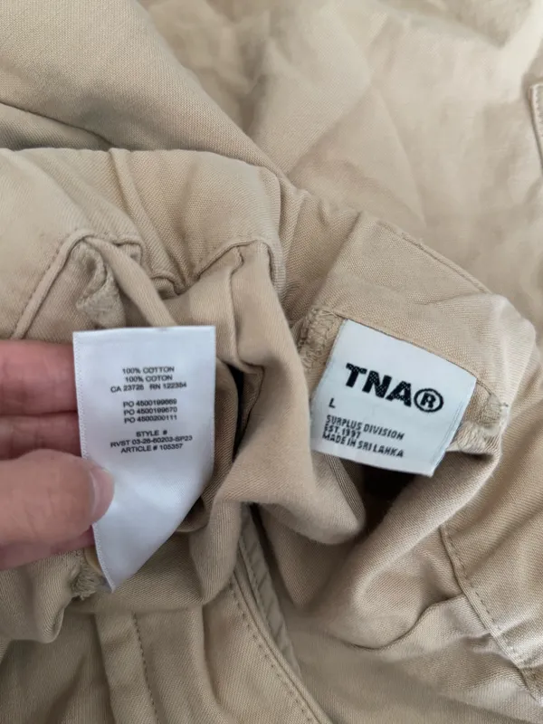 Aritzia TNA Large Curtis Cargo Shorts Tan Neutral Utility Safari Outdoor Belt - Image 3