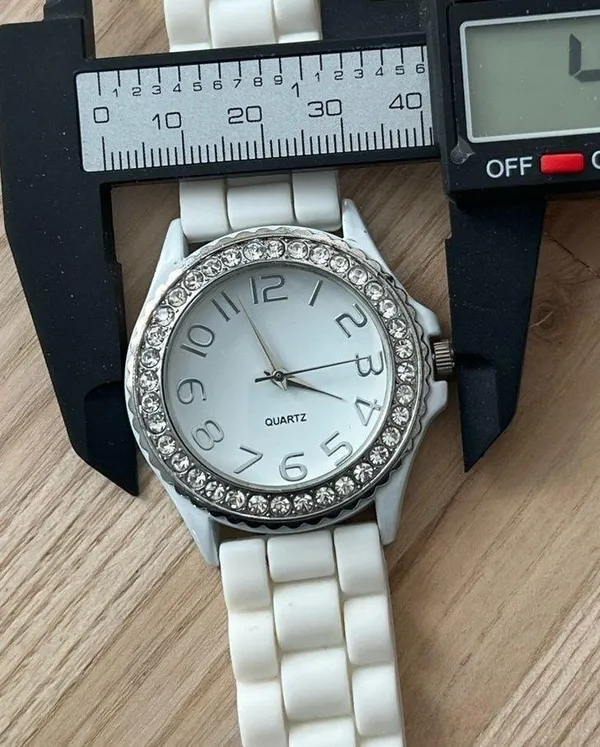 Fashion Watch Unbranded White - Image 10