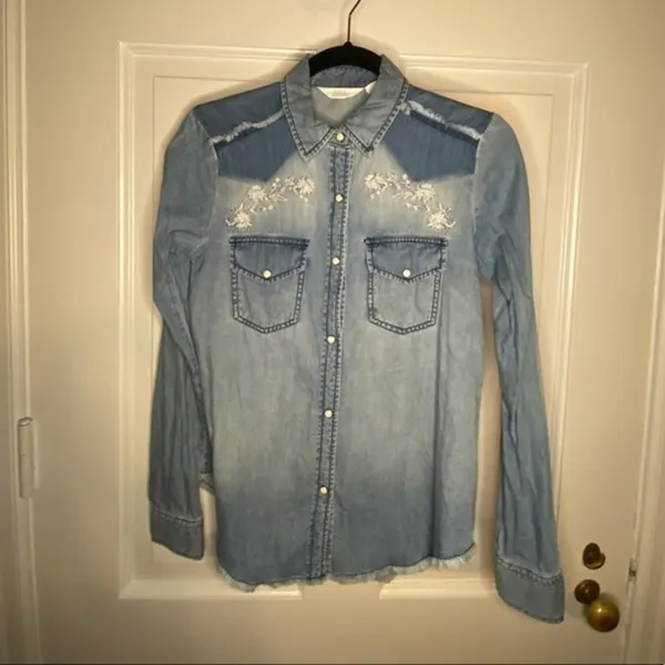 Sun & Shadow Embroidered Denim Shirt Pearl Snap Buttons XXS‎ - Image 3