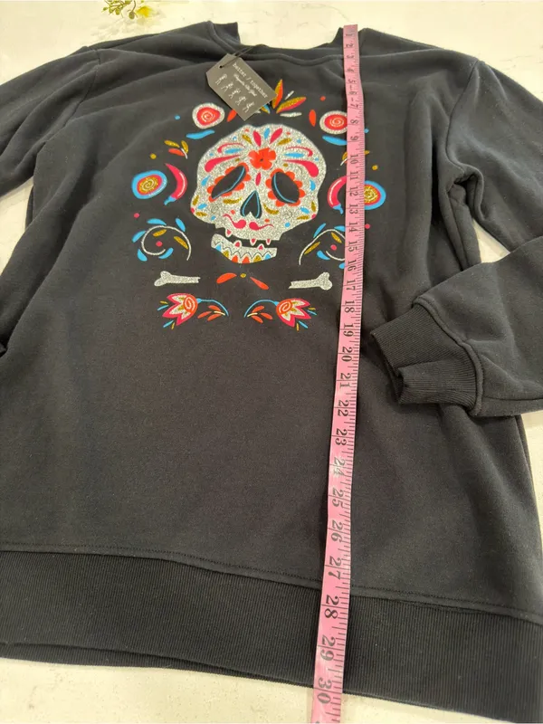 Black Crewneck Sweatshirt with Colorful Sugar Skull Graphic over size - Image 6