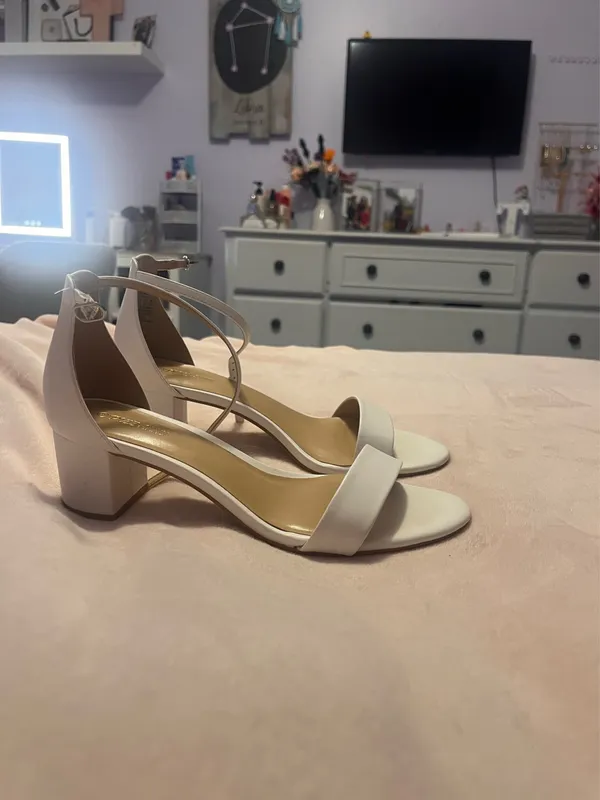 Amazon White Heel - Image 2