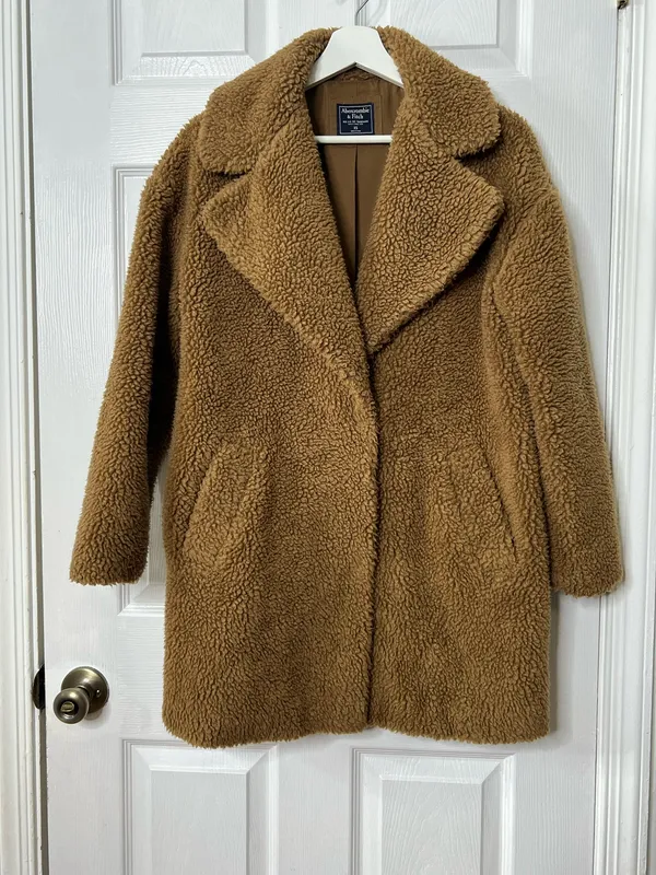 Abercrombie & Fitch Teddy Coat XS Camel Sherpa Faux Fur Cozy Oversized Winter - Image 2