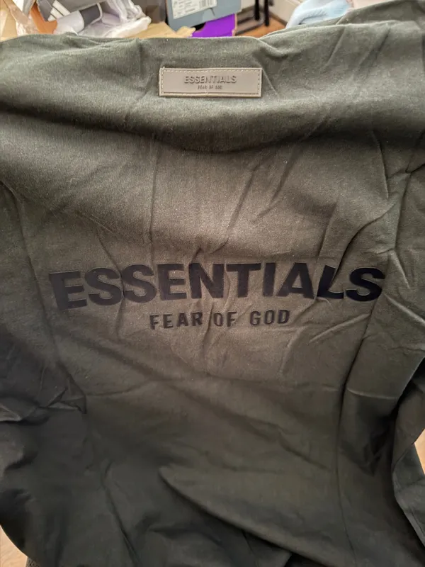 Essentials Fear of God T-Shirt - Image 4