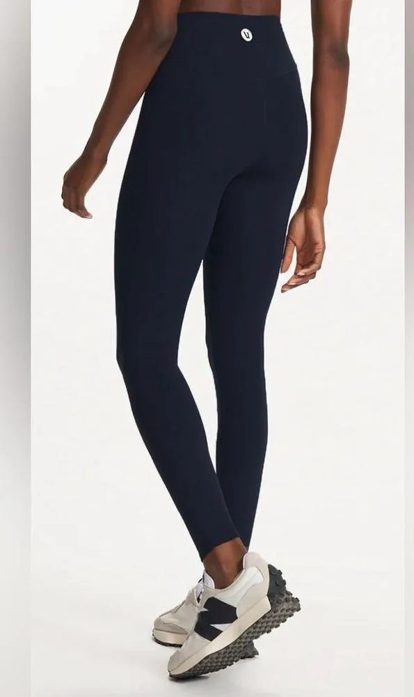 Vuori NWT Chilled Out 7/8 Leggings Color Ink Navy High Rise 27” Size S - Image 2
