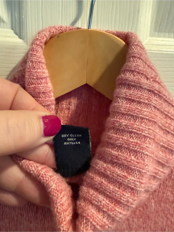 Abercrombie & Fitch Pink Cropped Turtleneck Sweater in Heathered Pink - Image 12