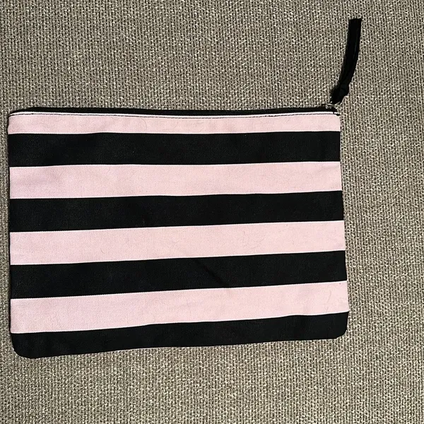 Victoria’s Secret Pouch - Image 3