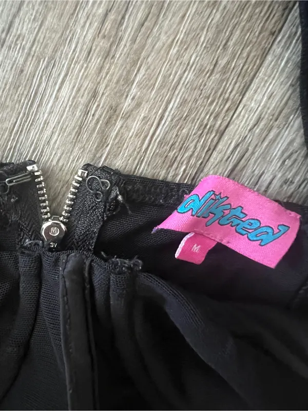 Edikted Black Bustier Crop Top with Straps - Image 7