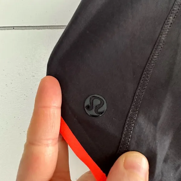 Lululemon Women’s 10 Black Pump It Up Spring Has Sprung Shorts - Image 3