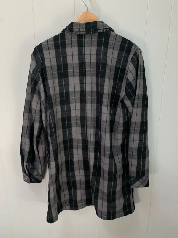 POL long-sleeve gray and black flannel button-up shirt/dress Medium - Image 2