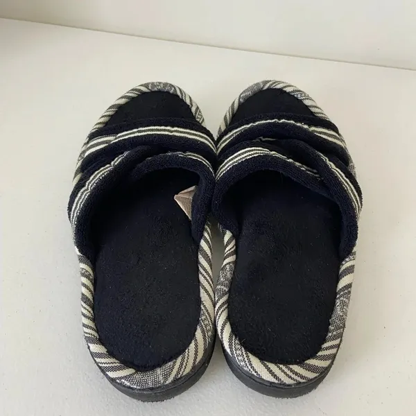 EUC‎ | Isotoner women’s solid bottom slippers — size 7.5-8 - Image 2