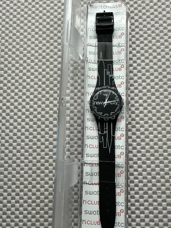 Swatch Watch Lines In The Sky GZ209 Classic 2009 - Image 3