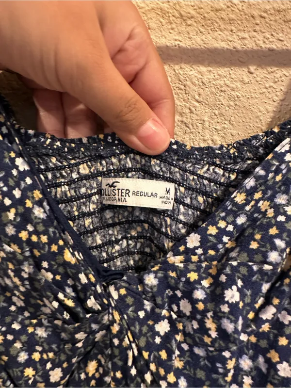 Hollister Navy Floral Puff-Sleeve Mini Dress Size medium 0486 - Image 2