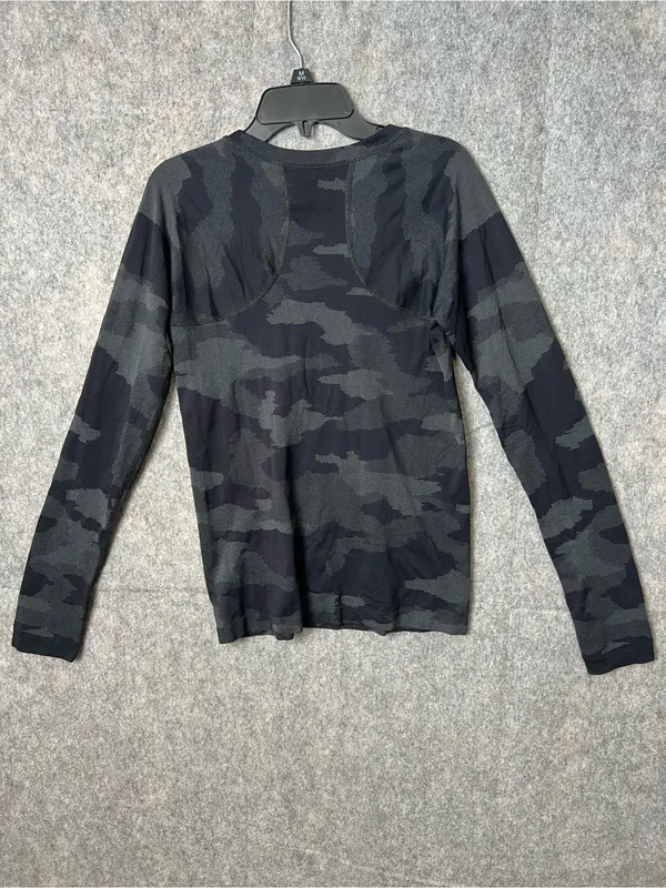 Athleta Womans Small Black‎ & Charcoal Camo Long Sleeve athletic breathable Top - Image 7