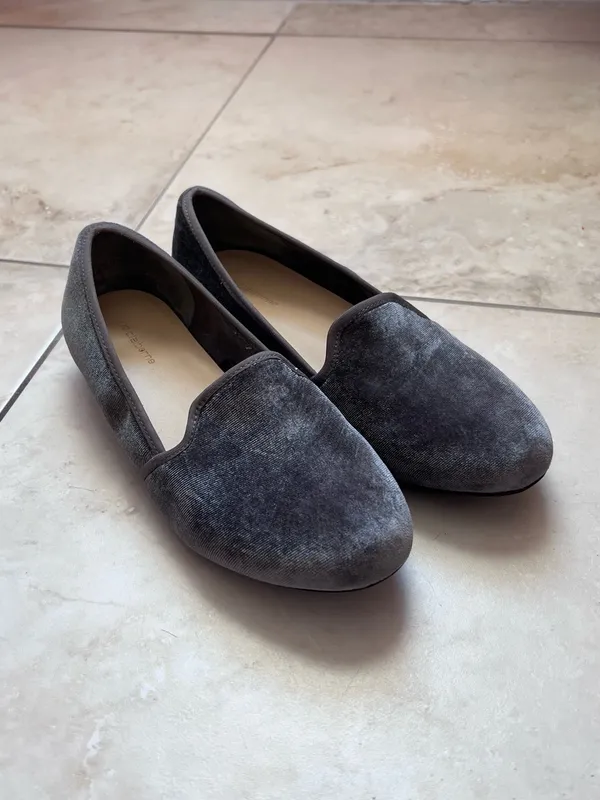 Liz Claiborne Gray Velvet Smoking Loafers 90s Minimalist Flats Size 7.5 - Image 2