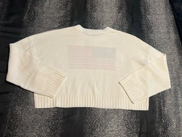 Moon & Maddison Womens large American Flag cropped boxy fit long sleeve sweater - Image 2