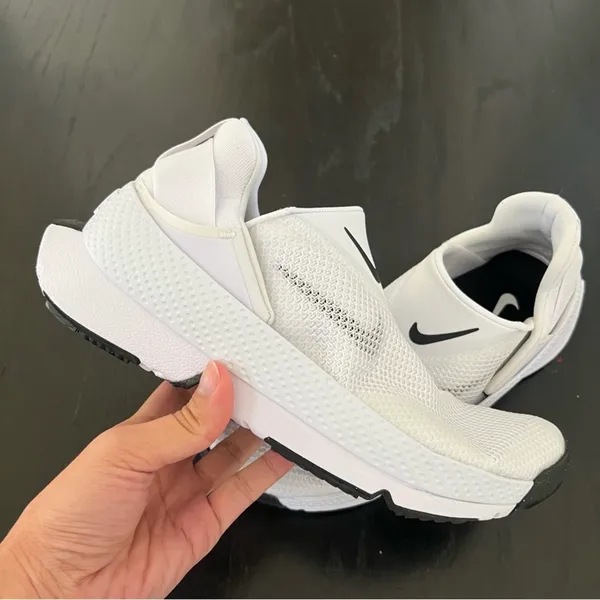 New NIKE Go Flyease Black White - Image 2