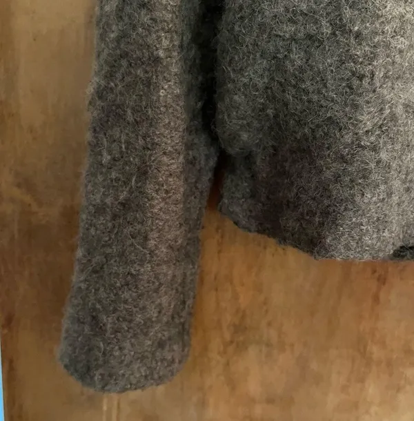 Aritzia Talula Wool Blend Jacket. Size 8 - Image 8