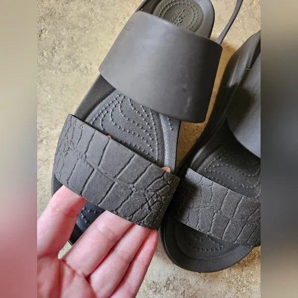 Crocs Brooklin - Image 9
