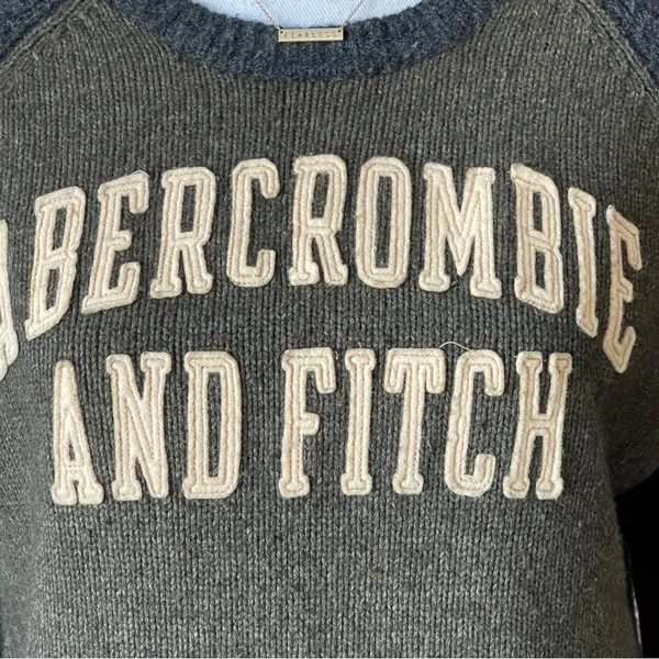 ABERCROMBIE & FITCH | Wool Blend Embroidered Logo Raglan Knit Sweater Sz M - Image 3