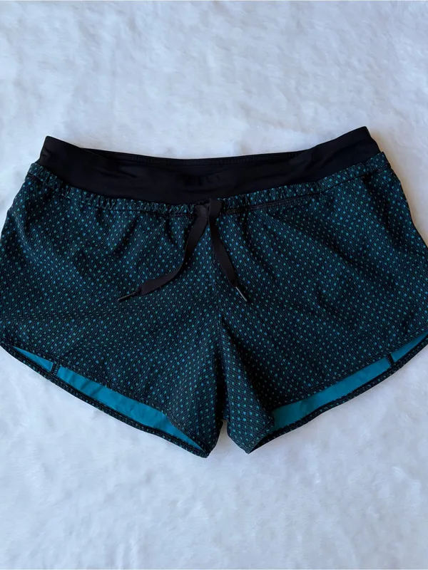 Lululemon Run It Out Polka Dot Short - Image 2