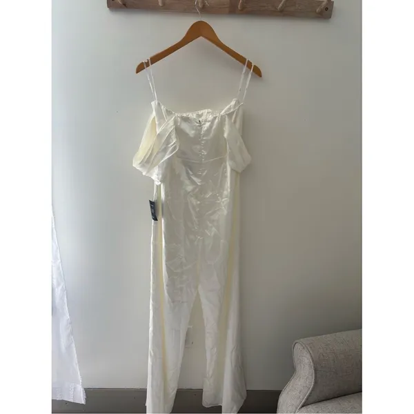 Lulus Unbelievable Aura White Satin Off-the-Shoulder Jumpsuit Size Large Bridal - Image 5