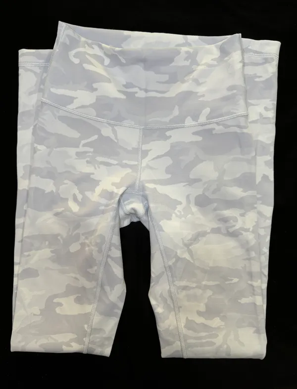 Lululemon Wunder Under High-Rise Leggings 28” - Image 5