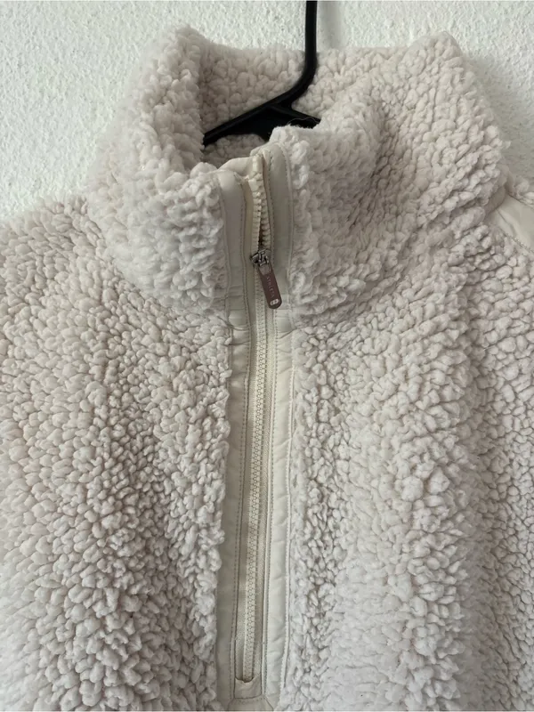 ATHLETA Cloud Fleece Sweatshirt in bone sz small - Image 4