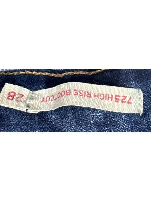 Levi's Classic Blue Denim Flare Jeans - Fit for a Retro Road - Image 2