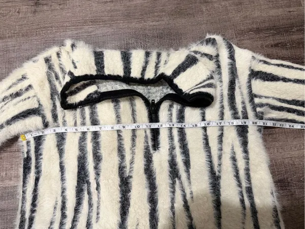 ANTHROPOLOGIE Cindy Eyelash Half Zip Pullover in Zebra - Image 8