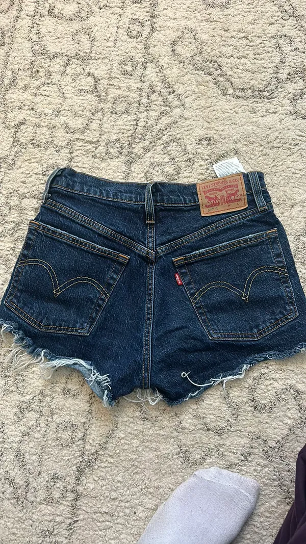 Levi’s 501 Shorts - Image 3