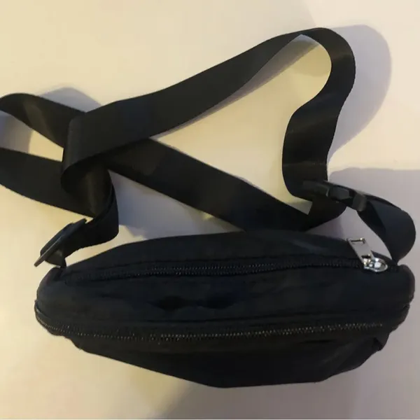 Black Fanny Pack Chest Shoulder or Waist Belt Bag New never used - Image 6