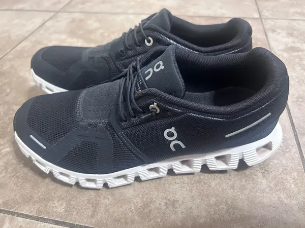 Women’s On Cloud Shoes - Image 2