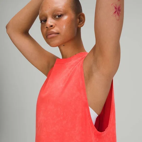NWOT Lululemon All Yours Tank Top in Cloudy Wash Flare Size 12 - Image 4