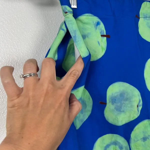 Apple‎ Print Women's Skirt Blue Green Sz XS - Image 5