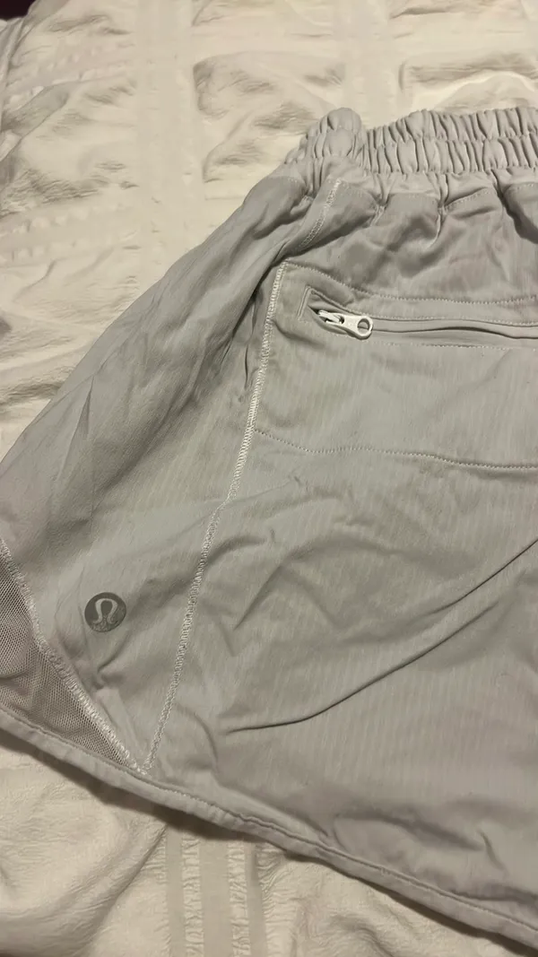 Lululemon Hotty Hot Shorts 4" - Image 4