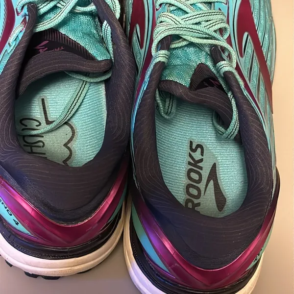 Brooks ascend 4 guiderails - Image 9