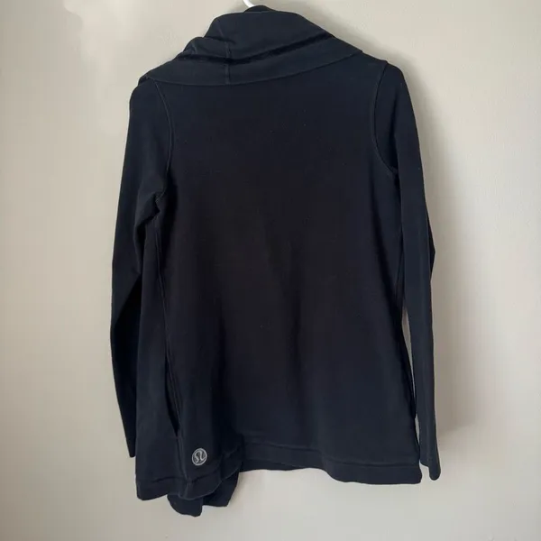 Lululemon Savasana Wrap Sweatshirt Size 4 Black - Image 3