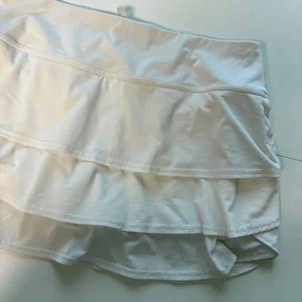 Athleta Ruffle Skort Women Medium White Tiered Tennis Golf Active S/983302-02 - Image 2