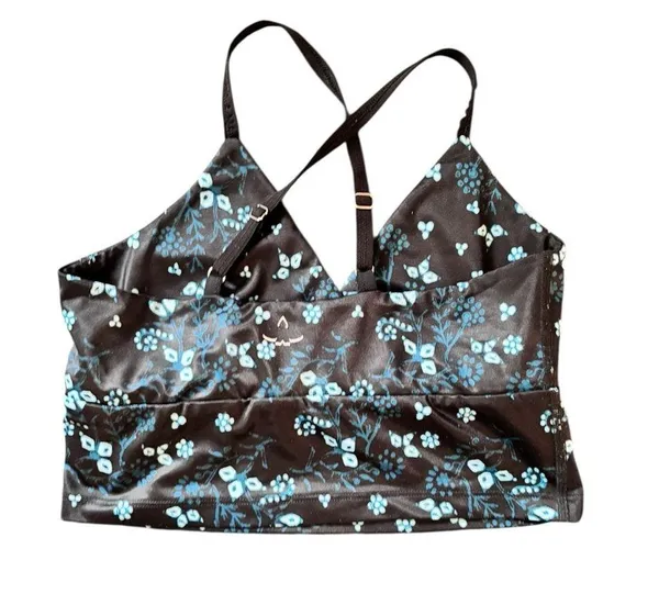 Beyond Yoga Lux Criss-Cross Cropped Yoga Tank Sz M Black Blue Floral Printed - Image 2