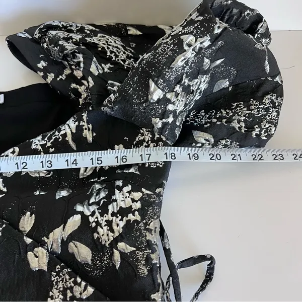 Jonathan Simkhai Taylor Wrap‎ Top Metallic Black Size 12 - Image 9