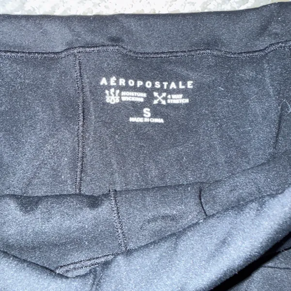 Aeropostale Shorts fold over - Image 2