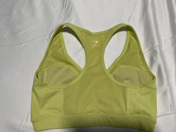 Gymshark Cropped Top - Image 3