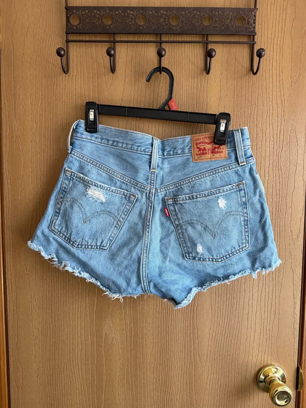 Levi’s 501 Denim Shorts 26 - Image 5