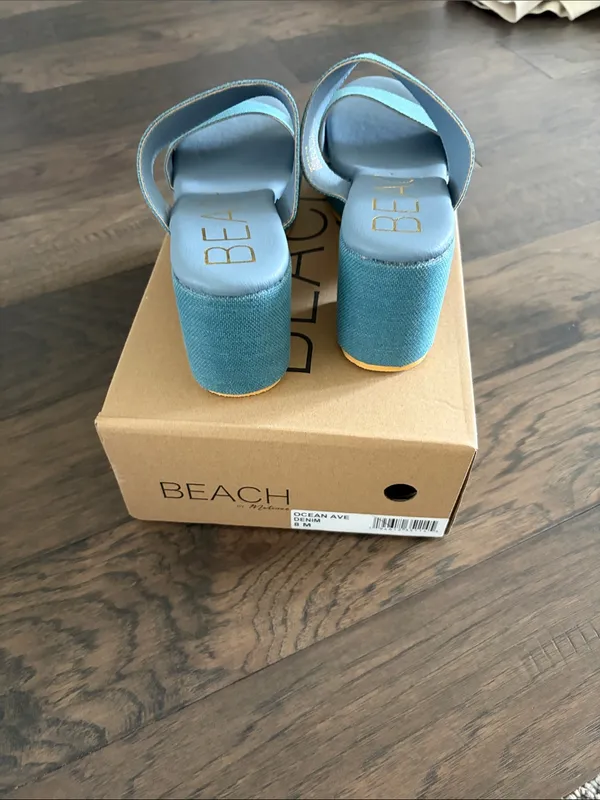 New in Box Matisse Beach Ocean Avenue Denim Sandals Sz 8 - Image 10