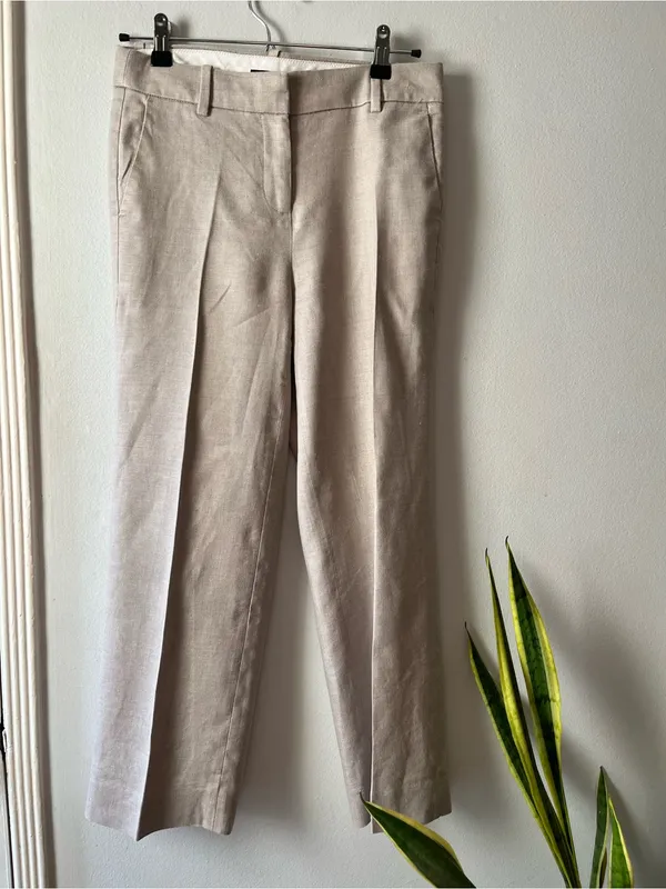 J.Crew• Beige Linen Kickout Crop Trouser• S 2 - Image 2