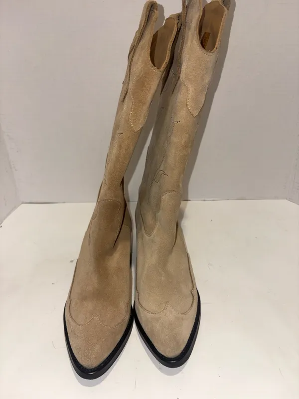 ALOHAS Boots - Image 4