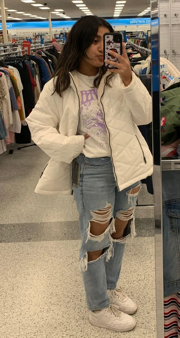 American Eagle Mom Straight Jeans - Image 6